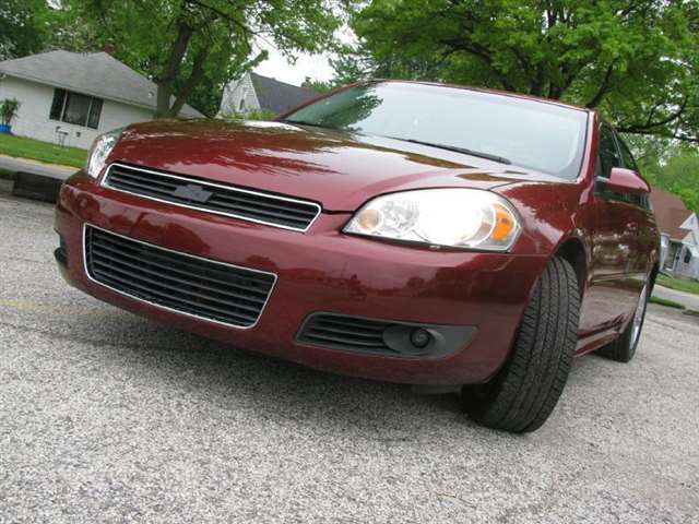 Chevrolet Impala 2010 photo 1